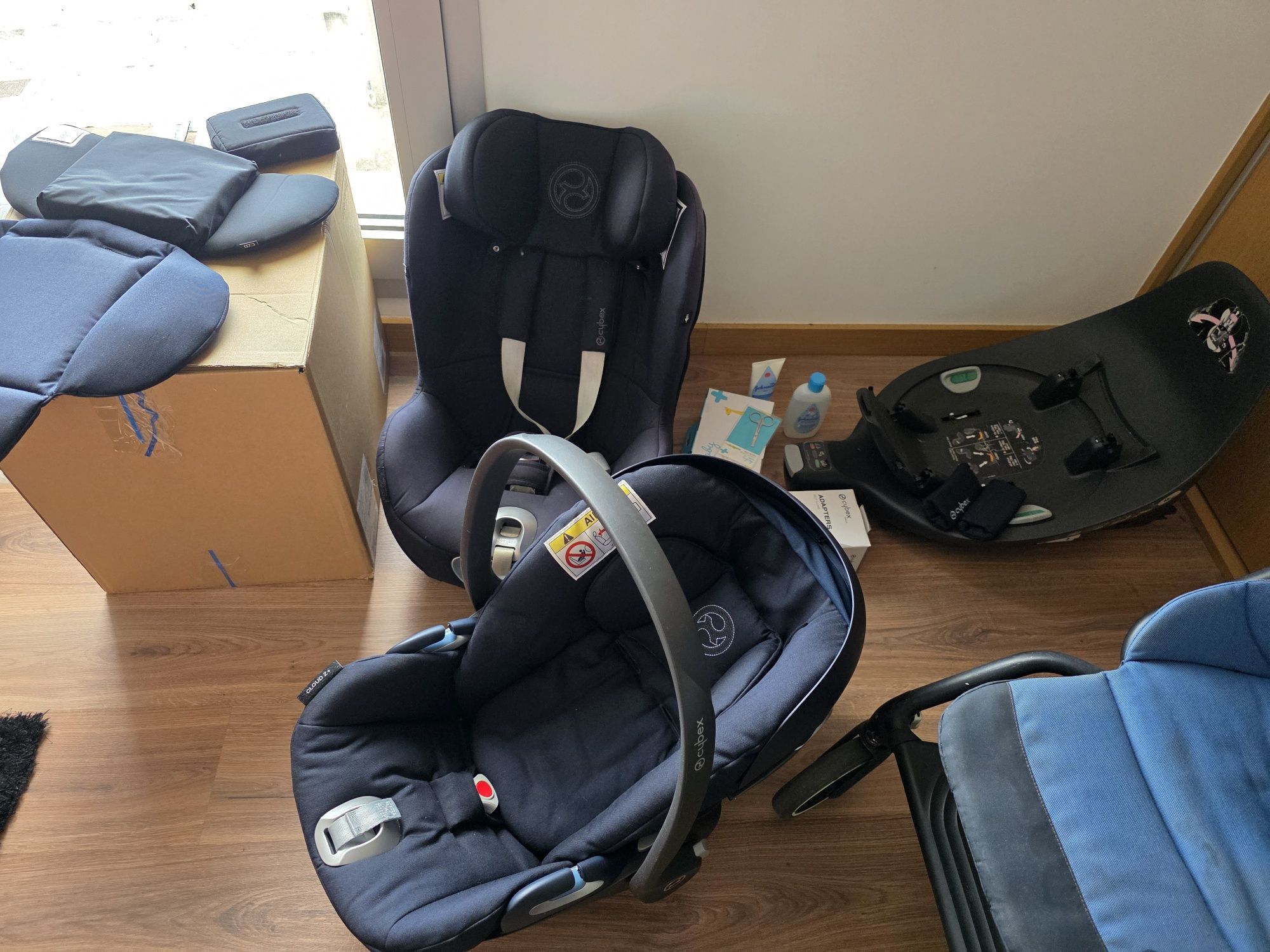 Base isofix + ovo + cadeira até 105cm/18kg ou 4anoscybex