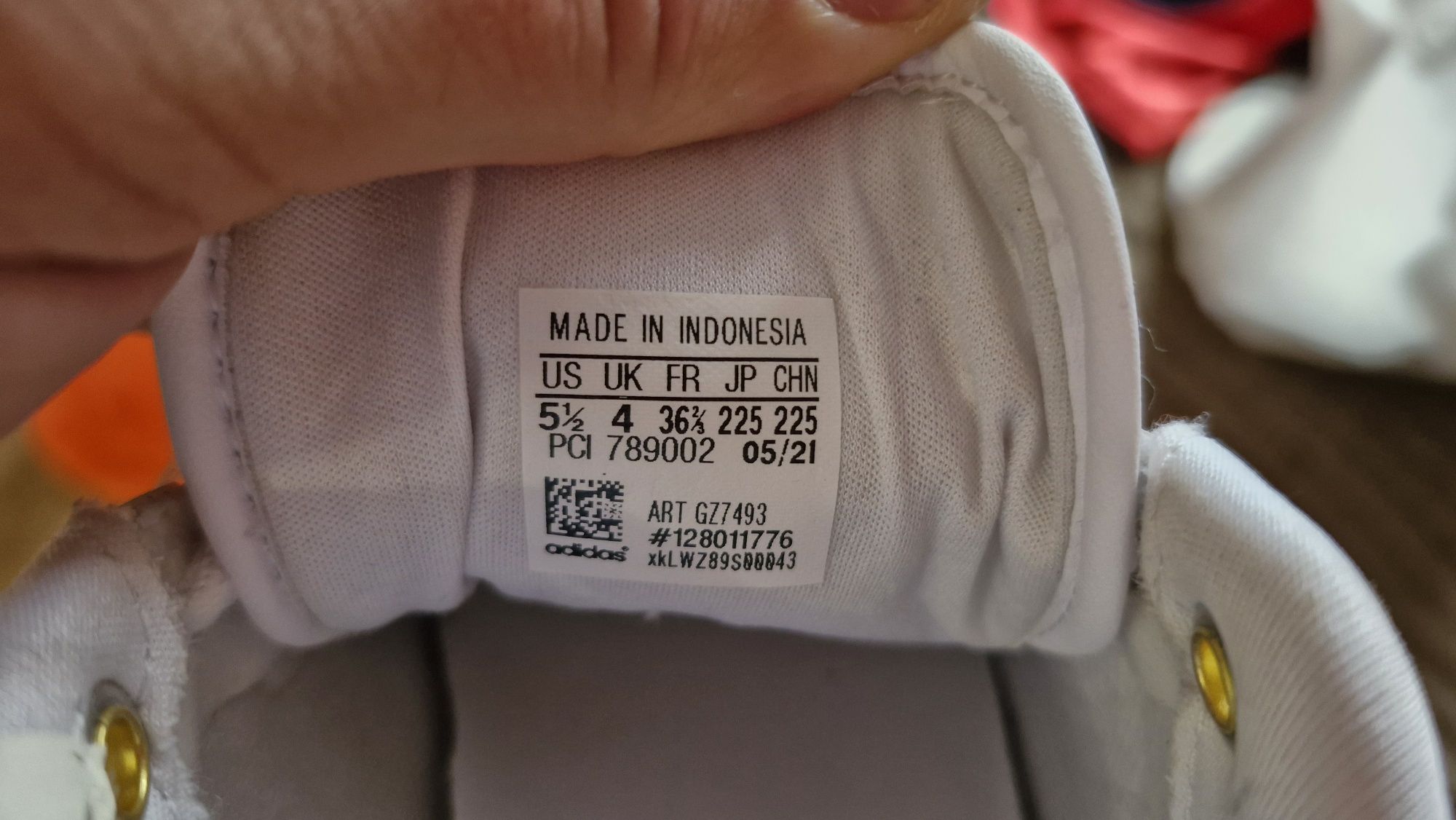 Жіночі кросівки Adidas Superstar.Розмір 36.5