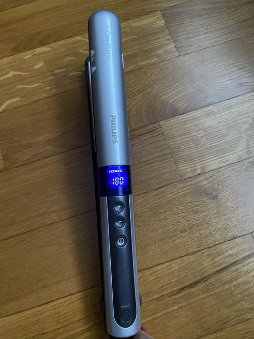 Выпрямитель для волос PHILIPS