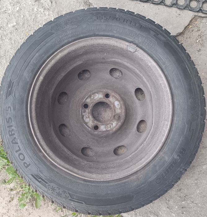 Opony zimowe na felgach 155\70 R13