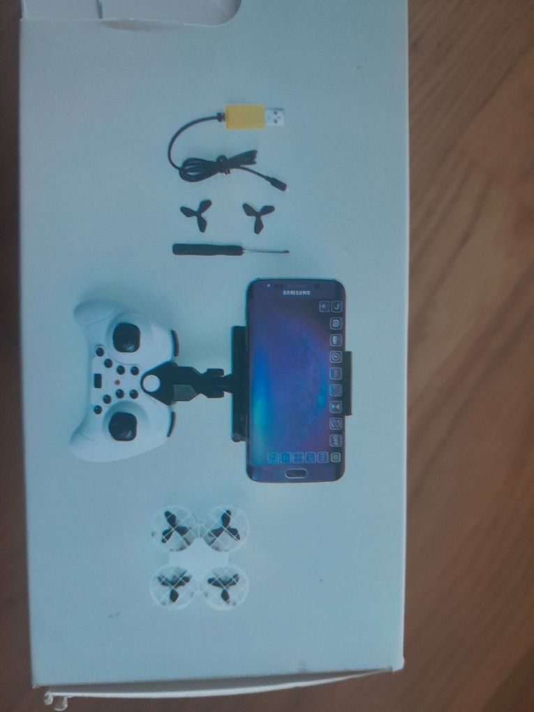 Drone Microsoft mini dla dziecka
