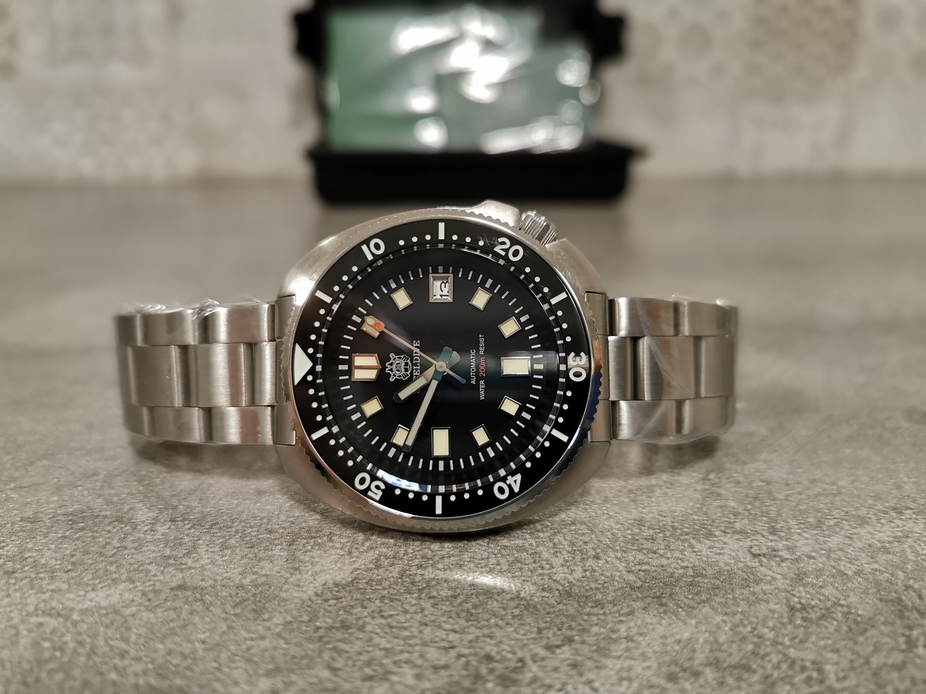 Steeldive 1970 homage Seiko 6105 turtle capt Willard diver