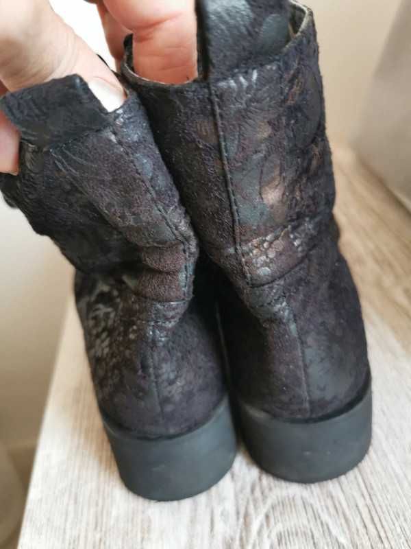 Botas com atacadores para rapariga