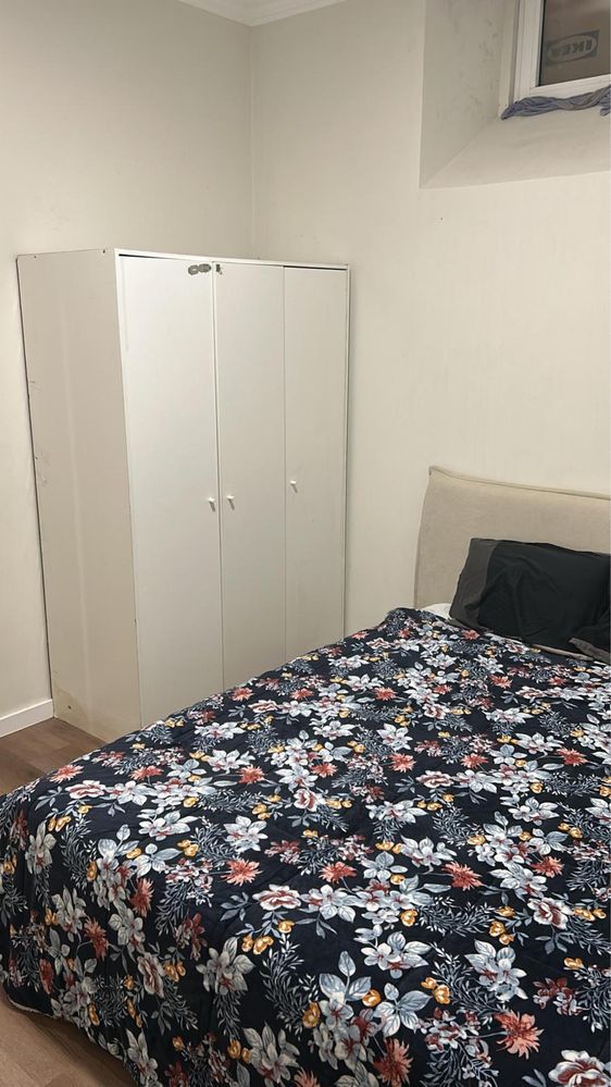 Alugo quarto Solteiro/casal