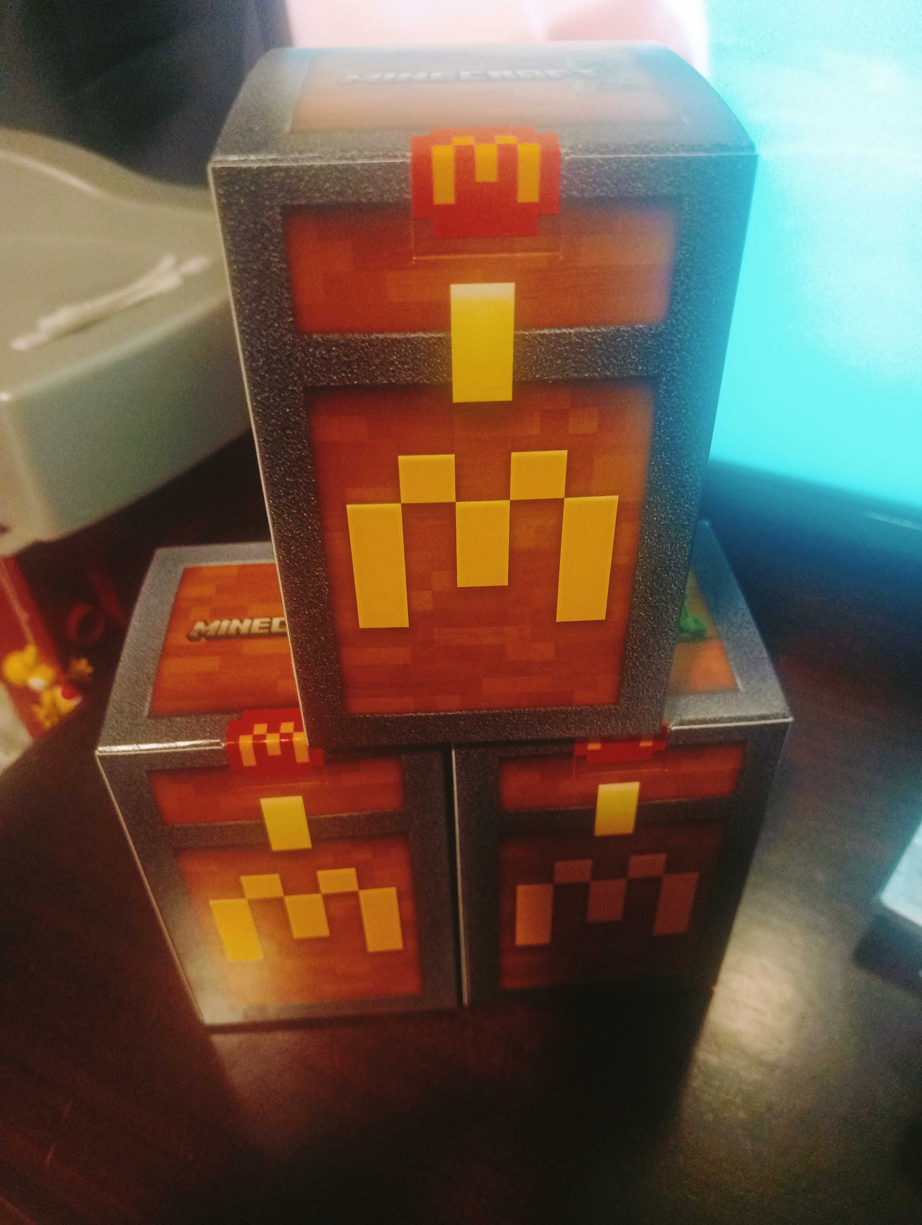 Vendo pack 3 figuras Minecraft McDonald's