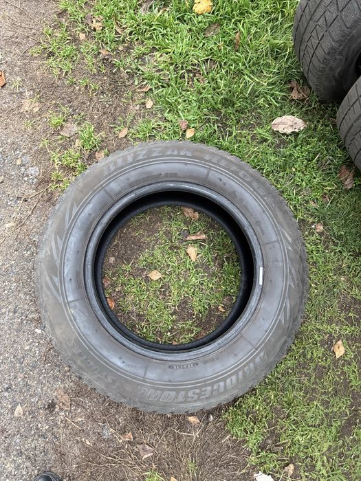 Зимові шини 215/65 r16 Bridgestone