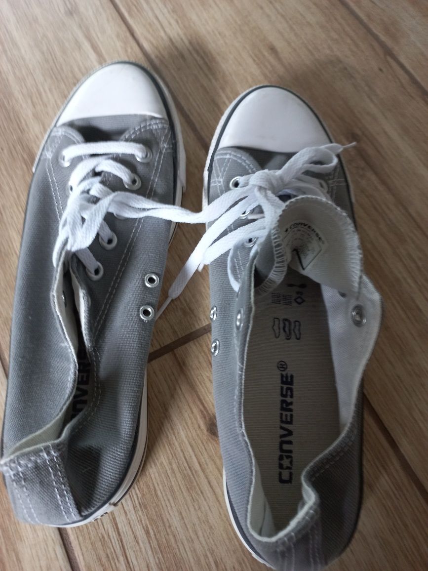 firmowe trampki Convers-rozmiar-41 (27cm)