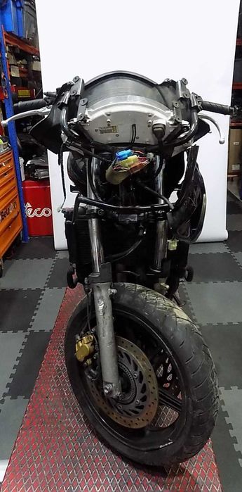 Honda CBF 600 ano 2004 para vender por peças.