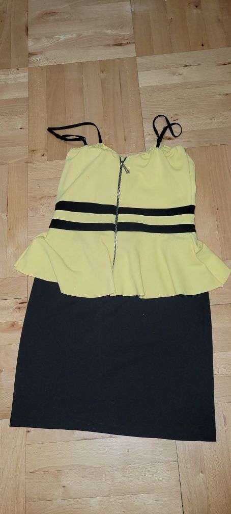 Sukienka żółto-czarna