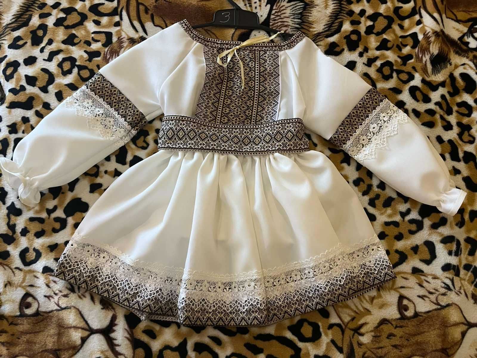 Вишиванка, вишитий костюм, для дівчинки