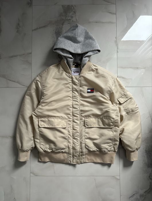 Бомбер Tommy Jeans