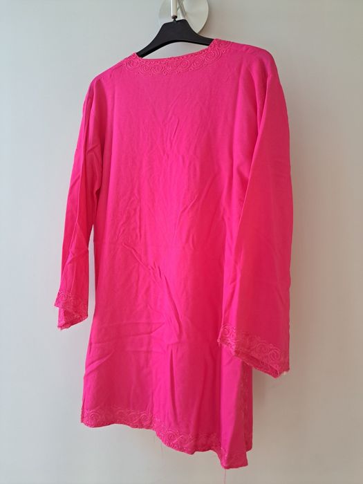 Túnica com bordado s rosa