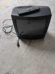 Televisão antiga - Guardada em armário na garagem