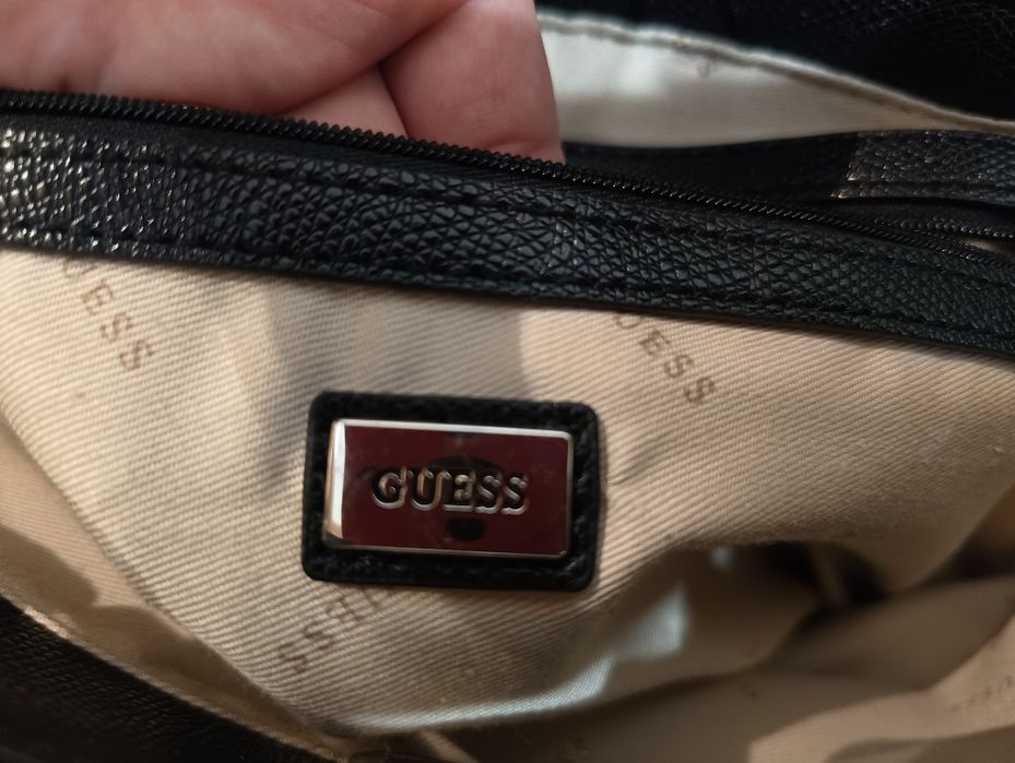 Torebka GUESS czarna