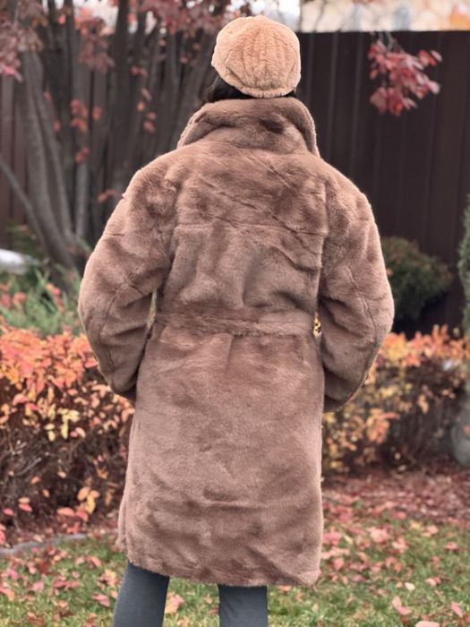 Продам шубку-дубленку женскую