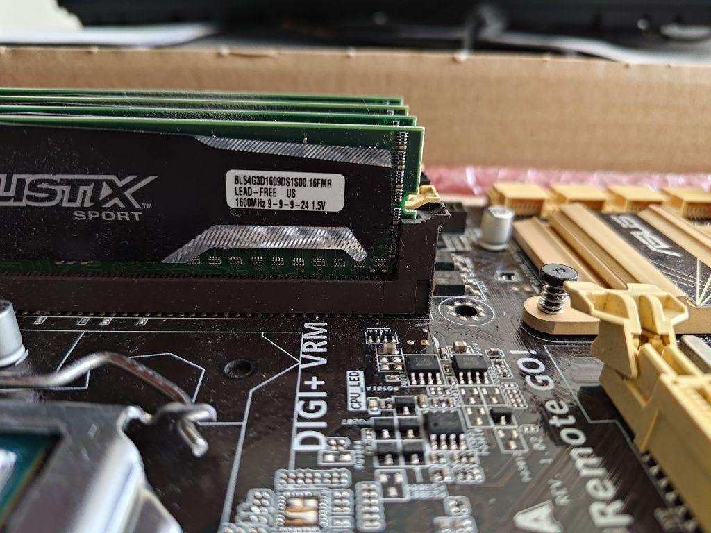 ASUS Z87-A + i5-4670K + 16GB(4x4) DDR3 Crucial