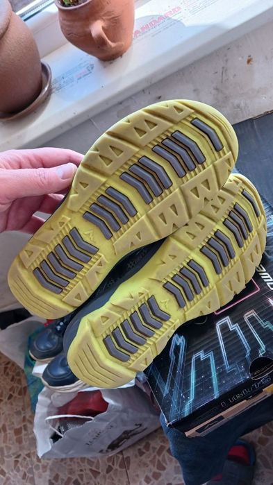 Сандалі McKinley Cayman р. 35 та 36 р