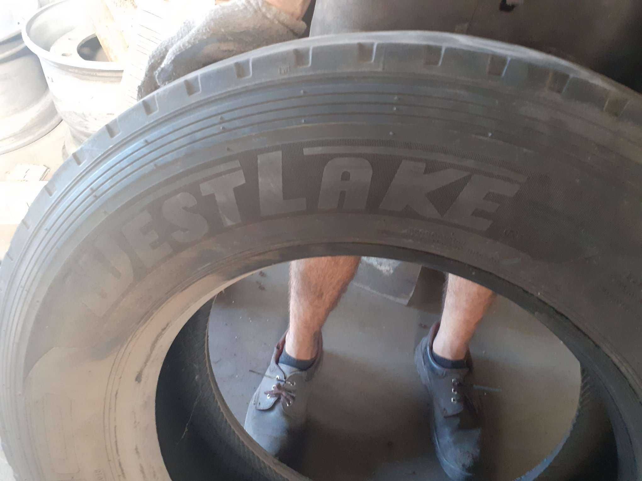 Opona Westlake 265/70R19,5 przyczepa 2 sztuki