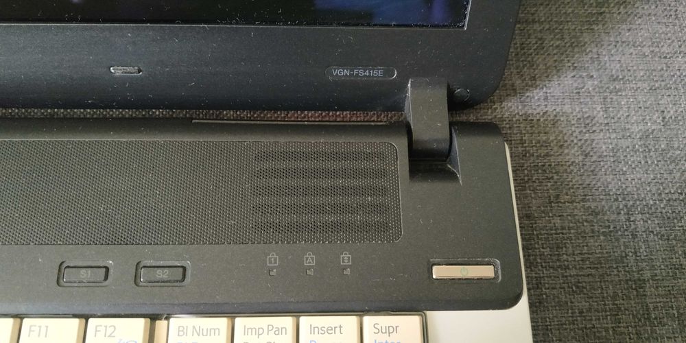 Ноутбук Sony vaio PCG-7G1M (VGN-FS415E) розборка по частинам або цілим