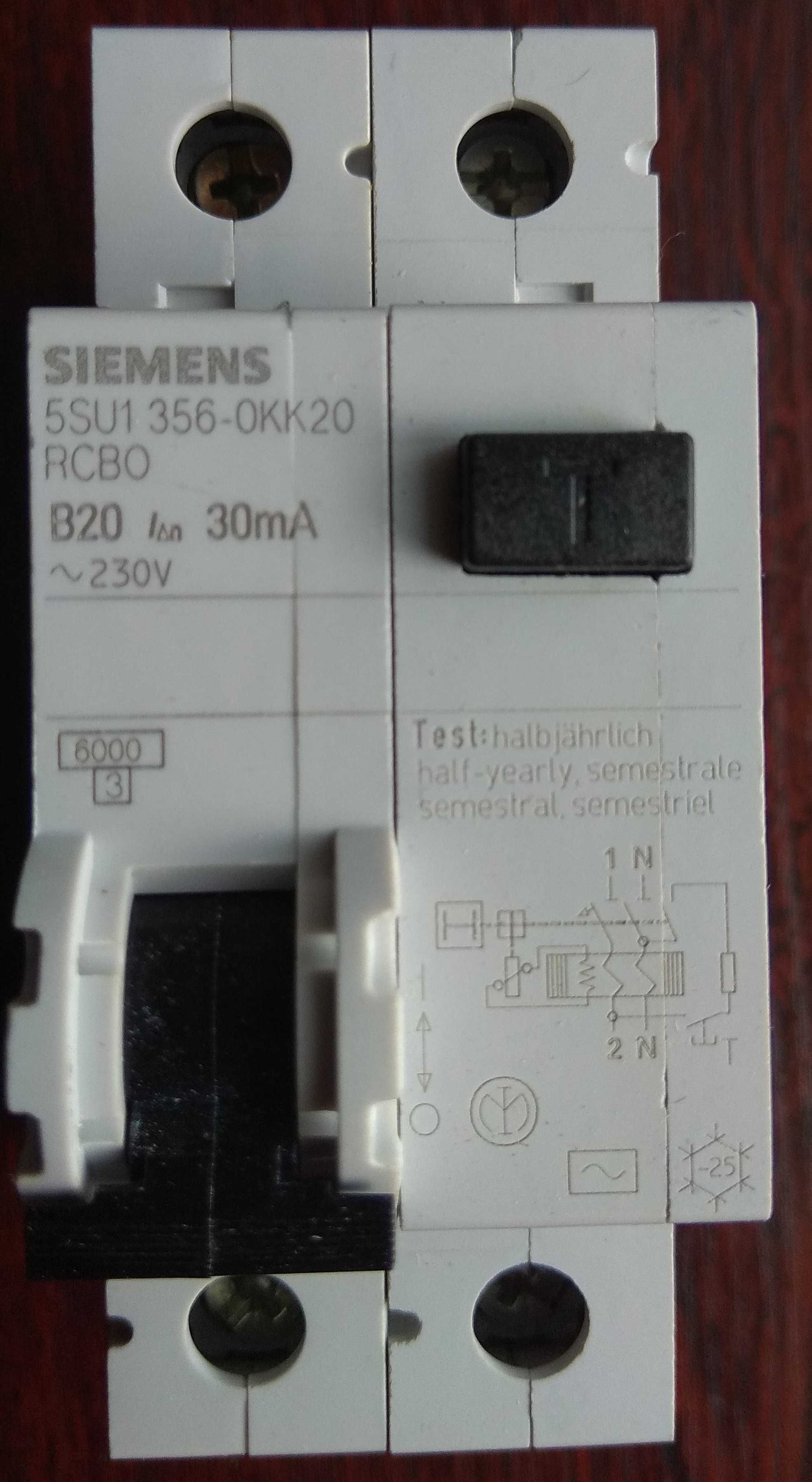 Диференційний автомат Siemens 2p, B20A, 6 кА, 30MA 5SU1356-0KK20