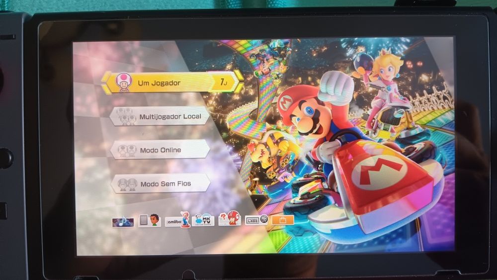 Mario Kart 8 Deluxe + 2 volantes Nintendo Switch