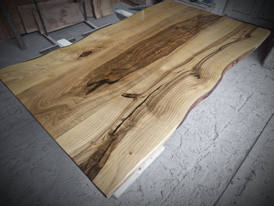 Live edge 130x72-77 blat orzech włoski na stół biurko ławę