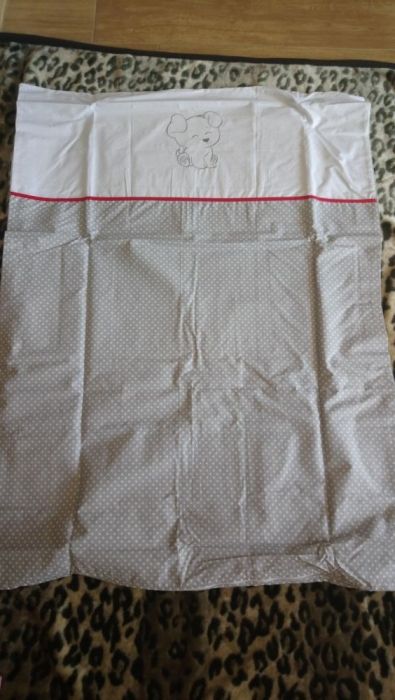 KOMPLET Ochraniacz do łóżeczka + poszewki NOWY