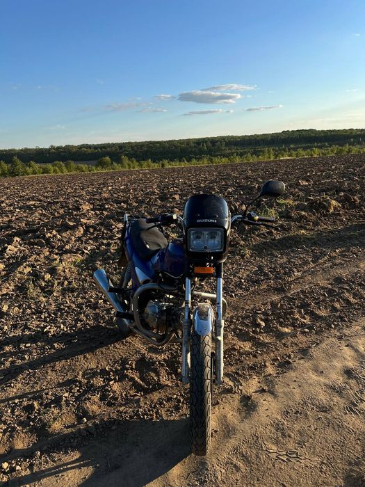 Мотоцикл в доглянутому стані сів поїхав 12000 срочно потрібні гроші !