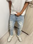 slim fit jeans