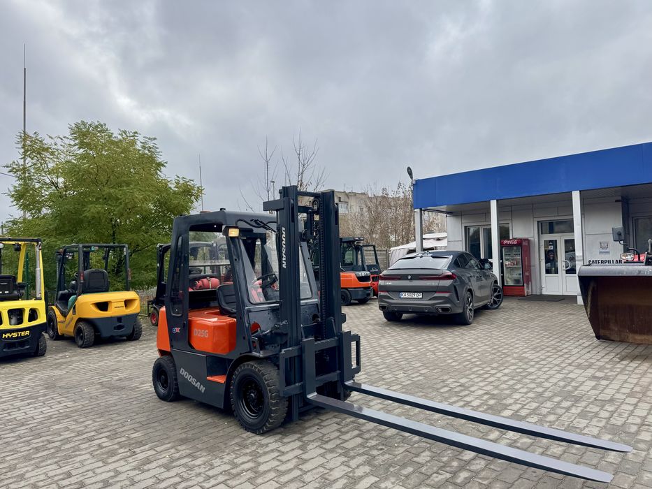 Навантажувач Doosan D25G Дизель погрузчик