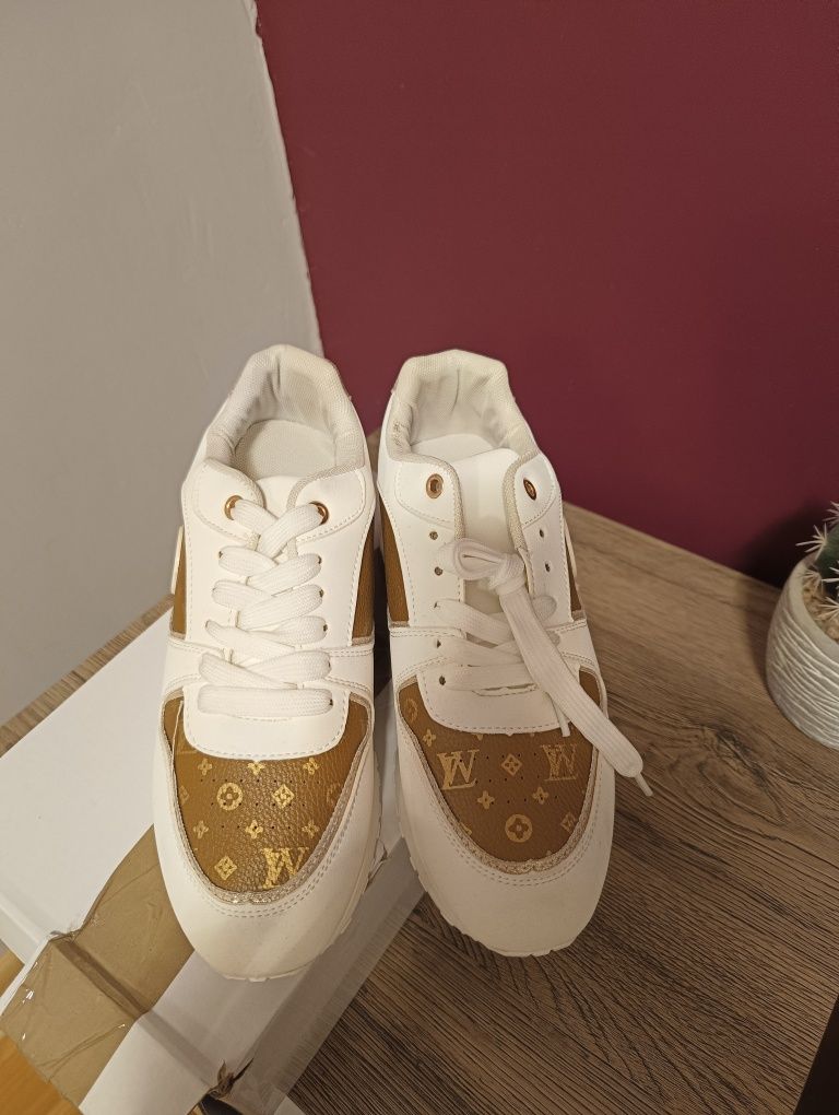 Biało złote sneakersy damskie buty adidasy rozmiar 39 25cm