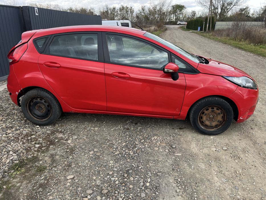 продам ford fiesta mk7 2010р. 1.25 бензин