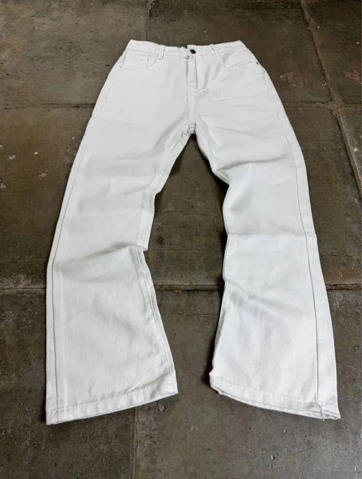 Джинсы клеш белые flared как у габаны