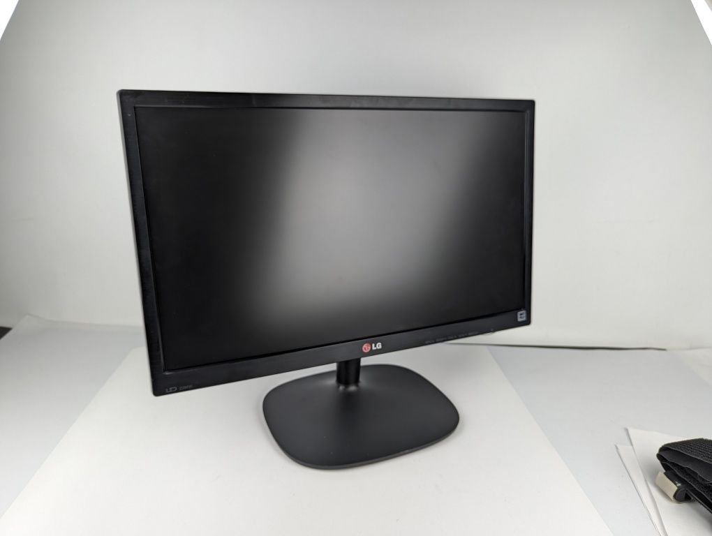 Монітор 22" LG 22m35