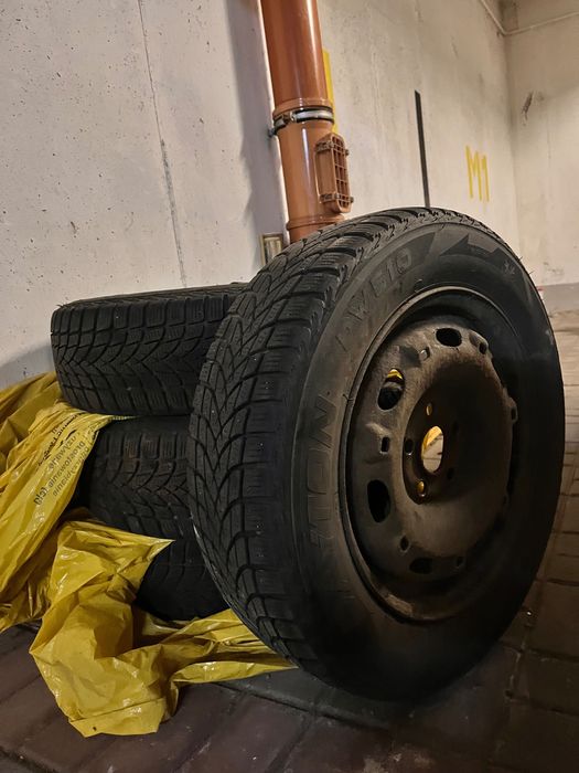 Koła felgi stalowe i opony zimowe Volkswagen Polo 175/65 R14