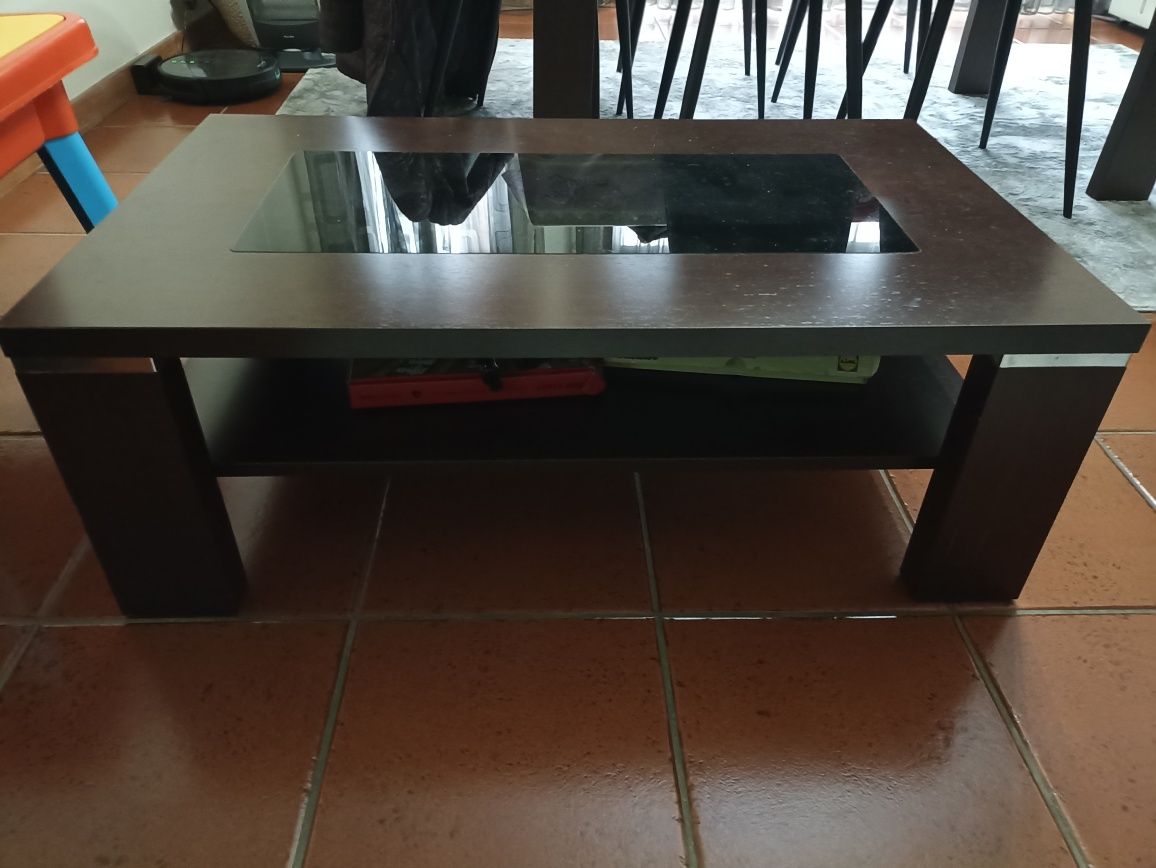 Mesa de centro 1000x600x360mm castanha com vidro ao centro