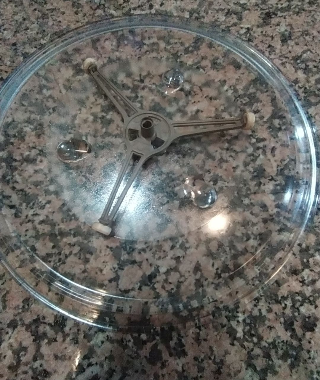 Prato microondas de 31,5cm com acessório