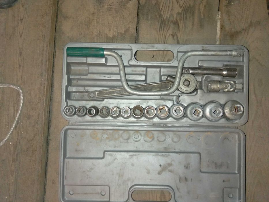 Набор головок                               .