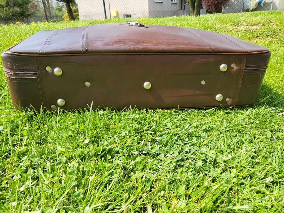 Skórzana walizka PRL