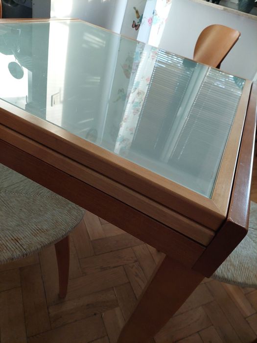 Nowa cena obowiązuje do 9 listopada Śliczny komplet- stół rozkładany+5