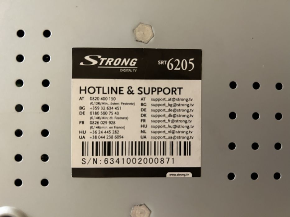 Тюнер Strong SRT 6205