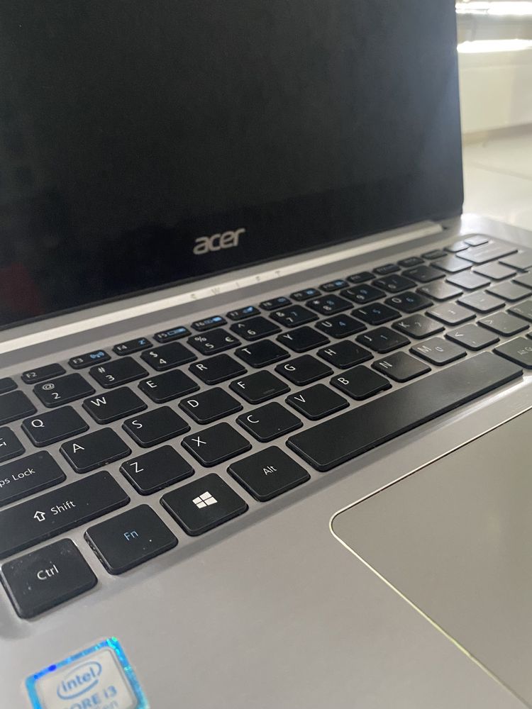 Laptop Acer Swift SF314-52