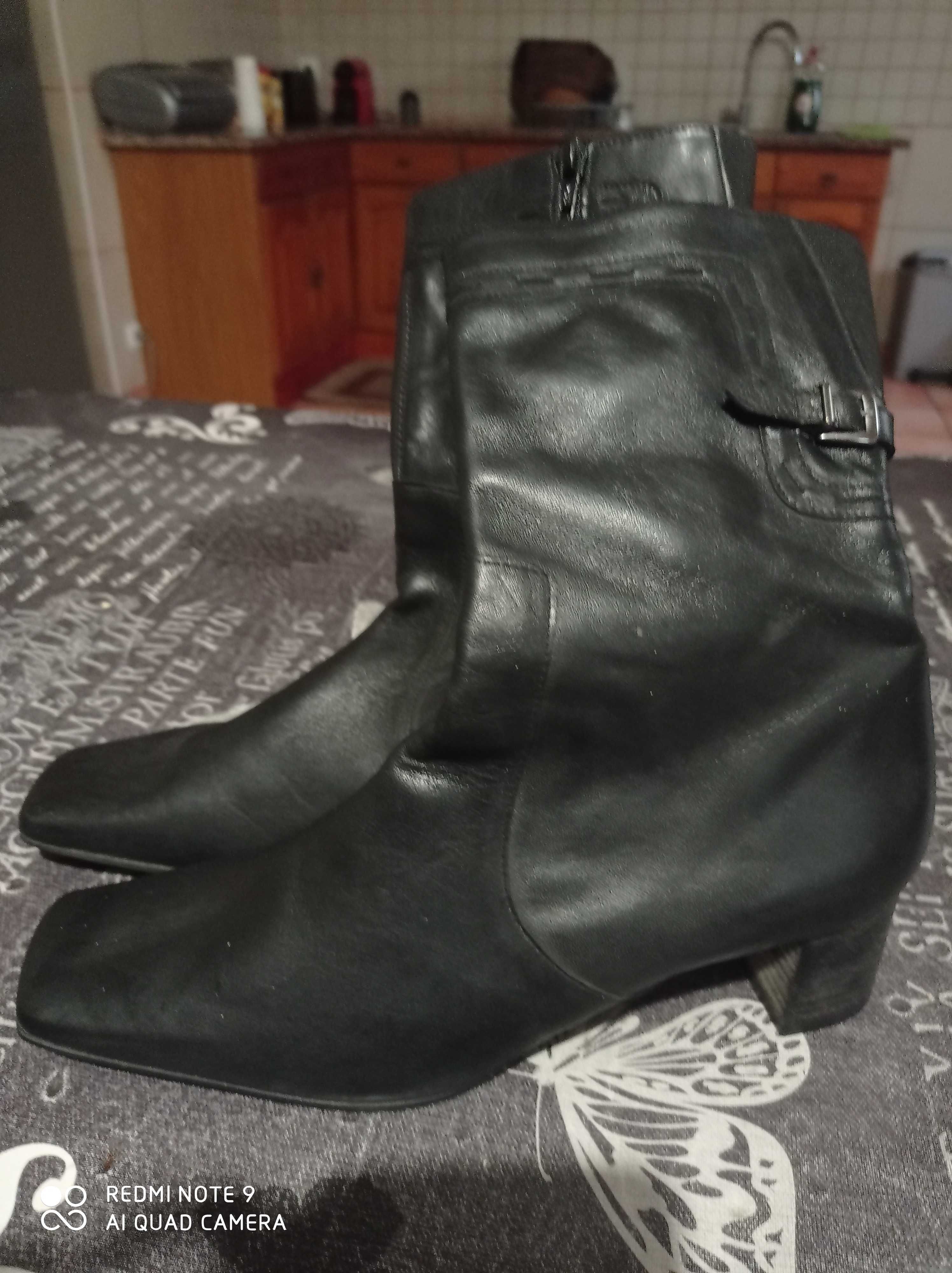 Botas, sapatos, sandálias tamanho 39/40 Calçado de pele! 5€ e 10€ !