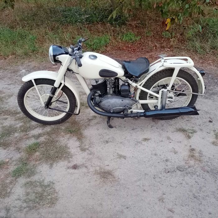 Ретро мотоцикл ИЖ-49