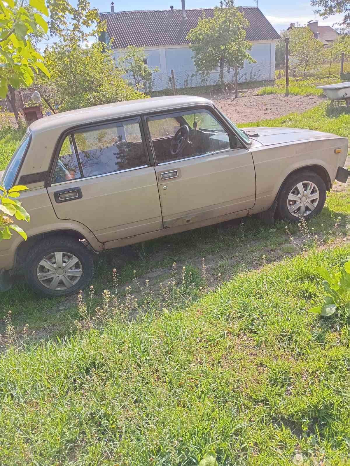Продаю дві машини на ходу