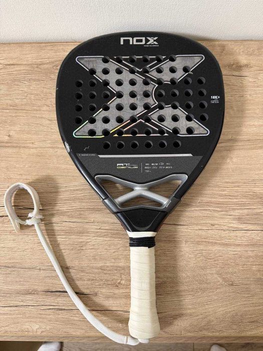 Ракетка для паделу NOX AT Genius Attack 18K+