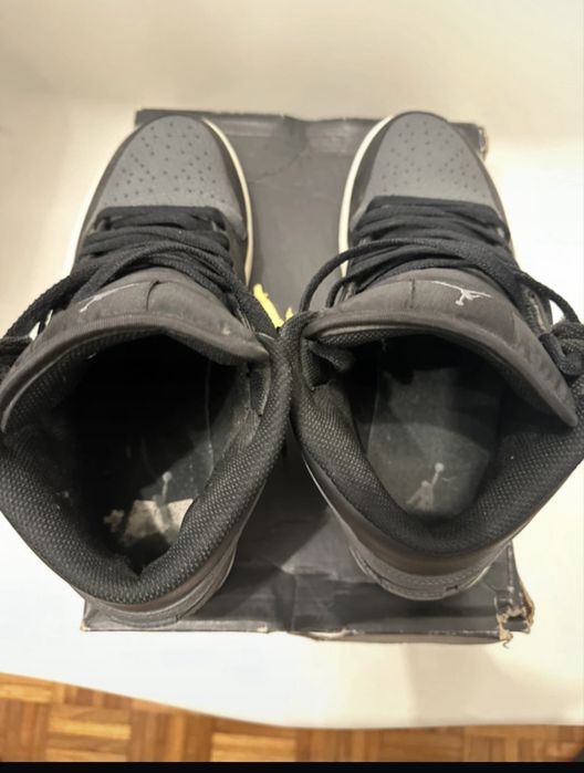 Air Jordan 1 Mid Black Dark Grey