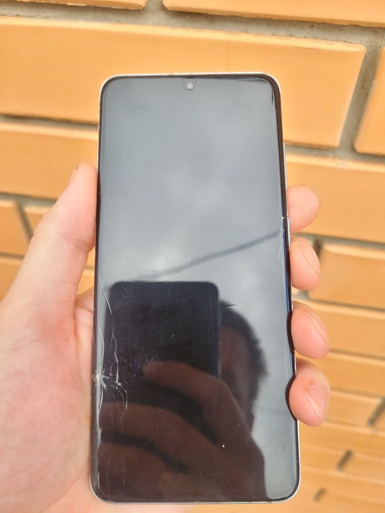 Samsung S20 8/128Gb G980F