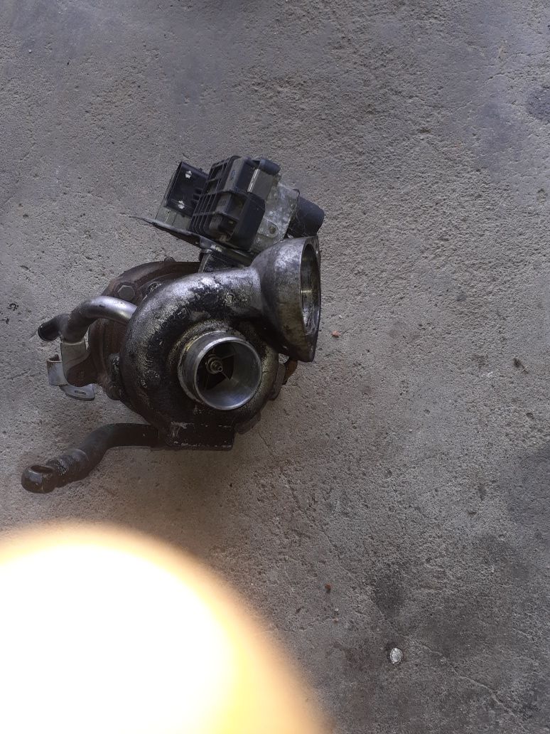 Vendo turbo para BMW 2,0tdi