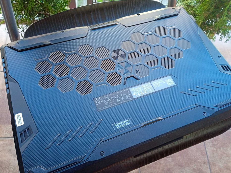 Laptop gamingowy ASUS TUF Gaming F17, i5, RTX 3050, 17,3", stan BD